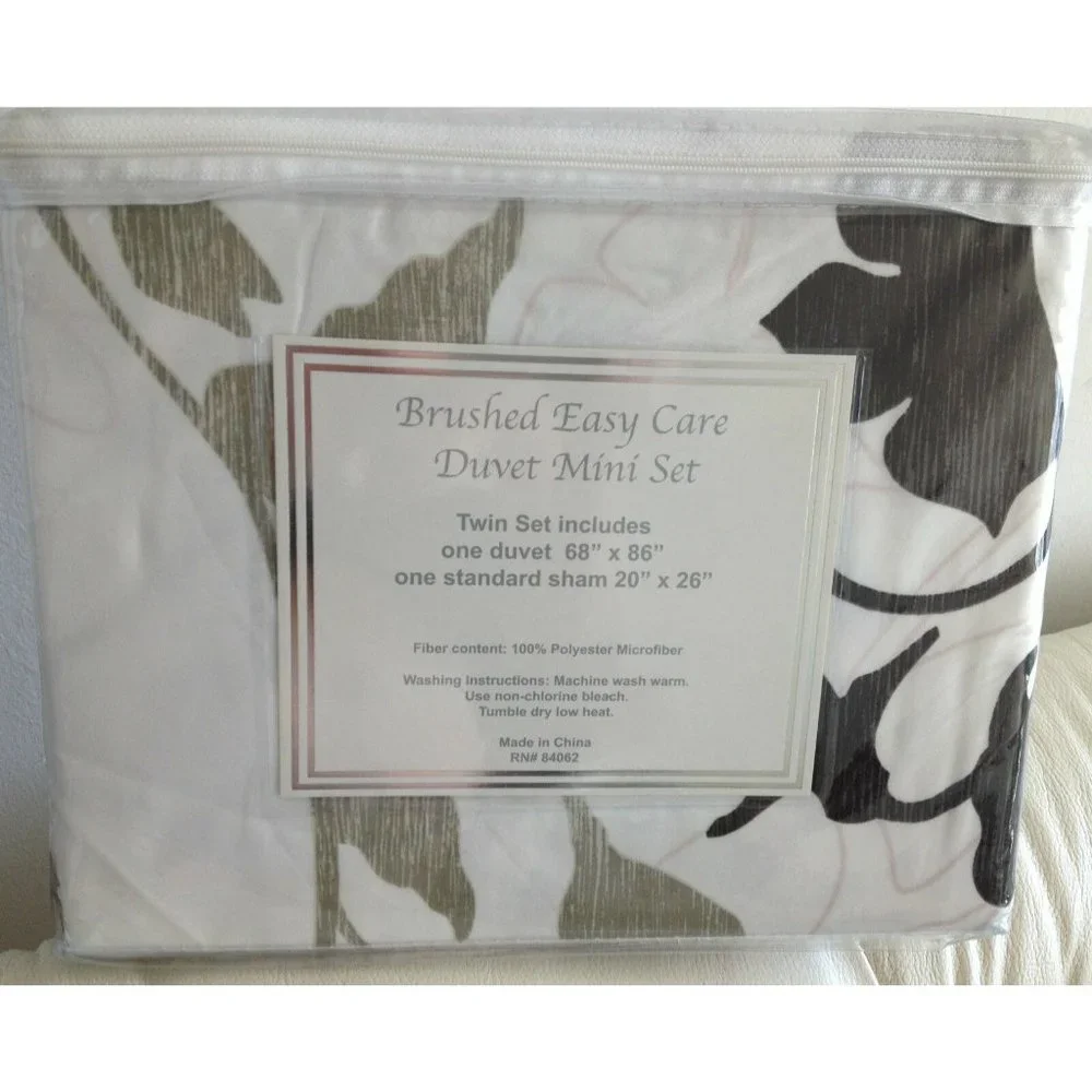 Duvet Cover & 1 Red Scrolling Vine Sham Twin Mini Set Printed Brush Bedding